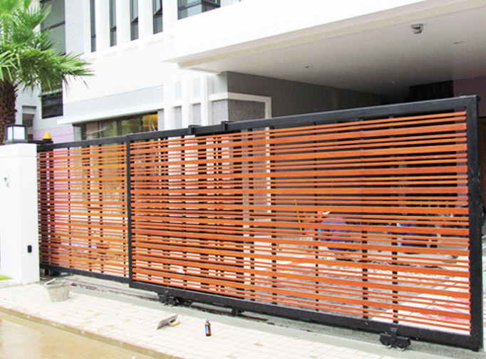 บริษัท แด็ด ออโต้ดอร์ จำกัด 